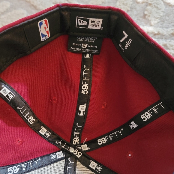 New Era Cleveland Cavaliers 59Fifty NBA Cap Fitted 7 5/8 New Cavs - Picture 4 of 6